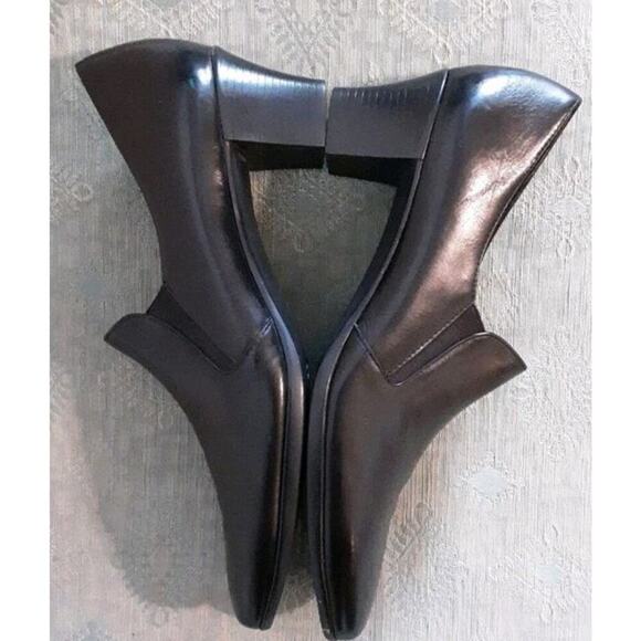 Munro American Liz Pump Black Leather Shootie Slip On Block Heel 8.5N New No Box - Picture 2 of 12